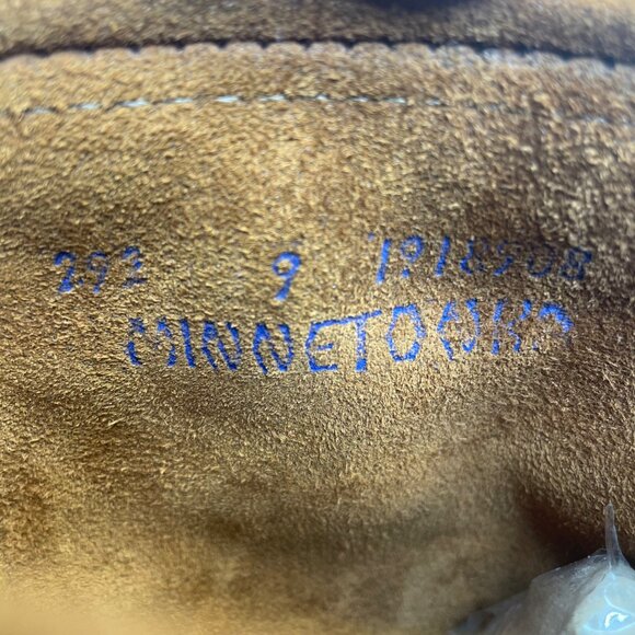 Minnetonka Women’s Dusty Brown Suede Zip Closure Fringe Ankle Boots Size 9 - Picture 6 of 9